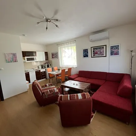 Apartamento Iris Podhájska